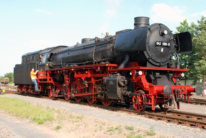Dampfsonderzugfahrt mit Lok 042 096-08